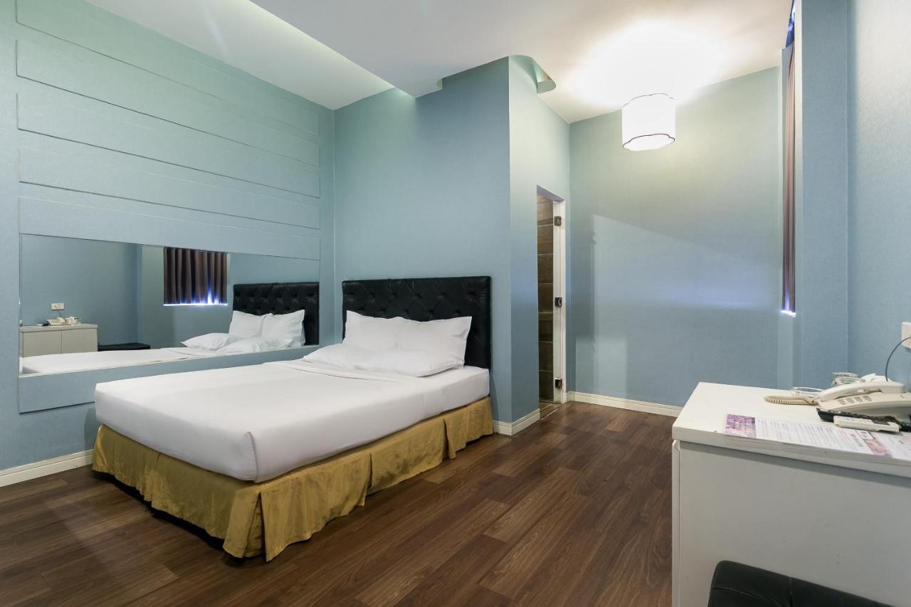 Hotel Aha Friday Phan Xich Long *