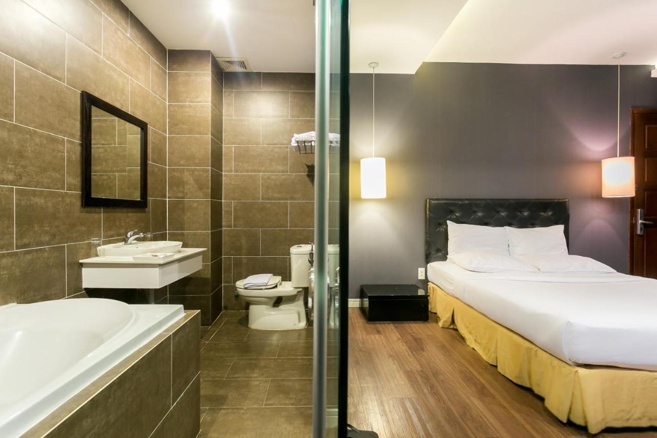 Aha Friday Phan Xich Long Hotel