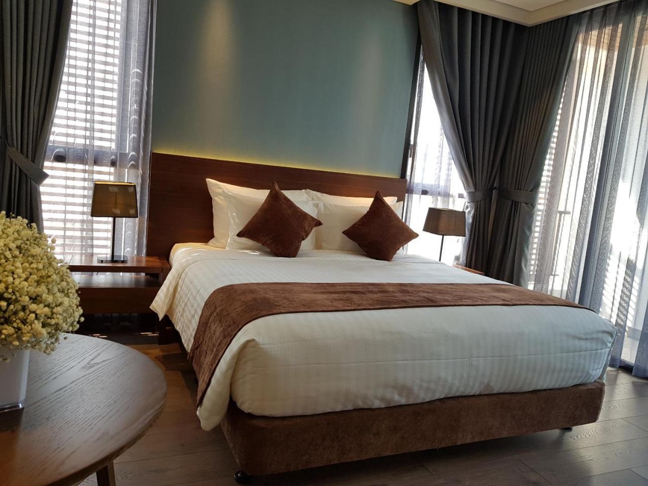 Orchid Boutique & 3*