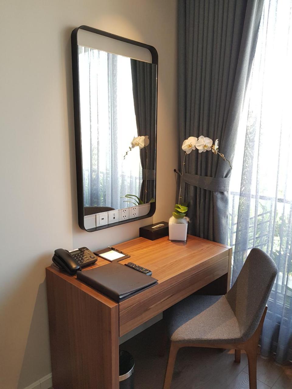 Orchid Boutique & 3*