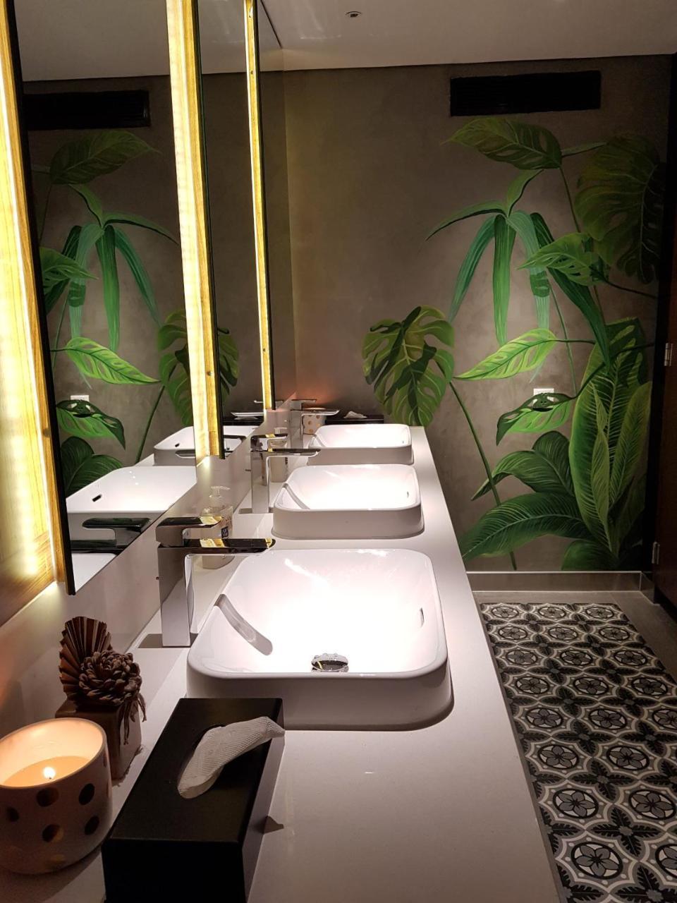 Orchid Boutique & Ho Chi Minh City