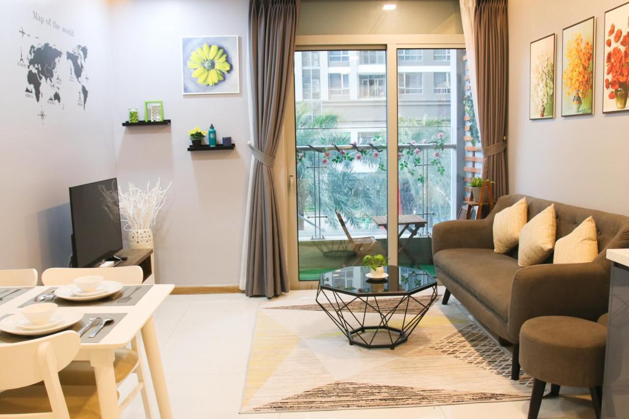 Luxhomes Saigon - Vinhomes Park Apartment