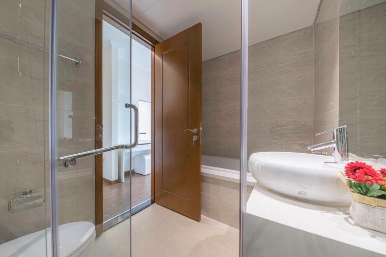 Homes By Christine - Vinhomes Park * Ho Chi Minh City