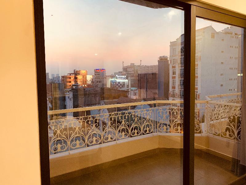 Royal Dragon Boutique Tan Binh Hotel 3*