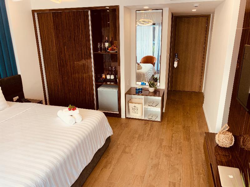 Royal Dragon Boutique Tan Binh Hotel 3*