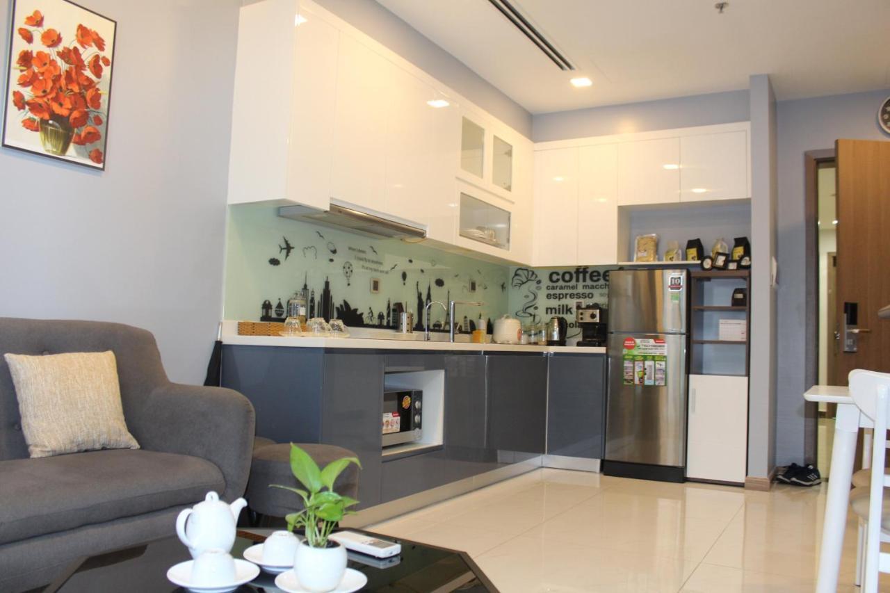 Luxhomes Saigon - Vinhomes Park Apartment *