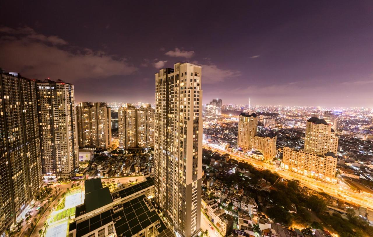 Luxhomes Saigon - Vinhomes Park Apartment *