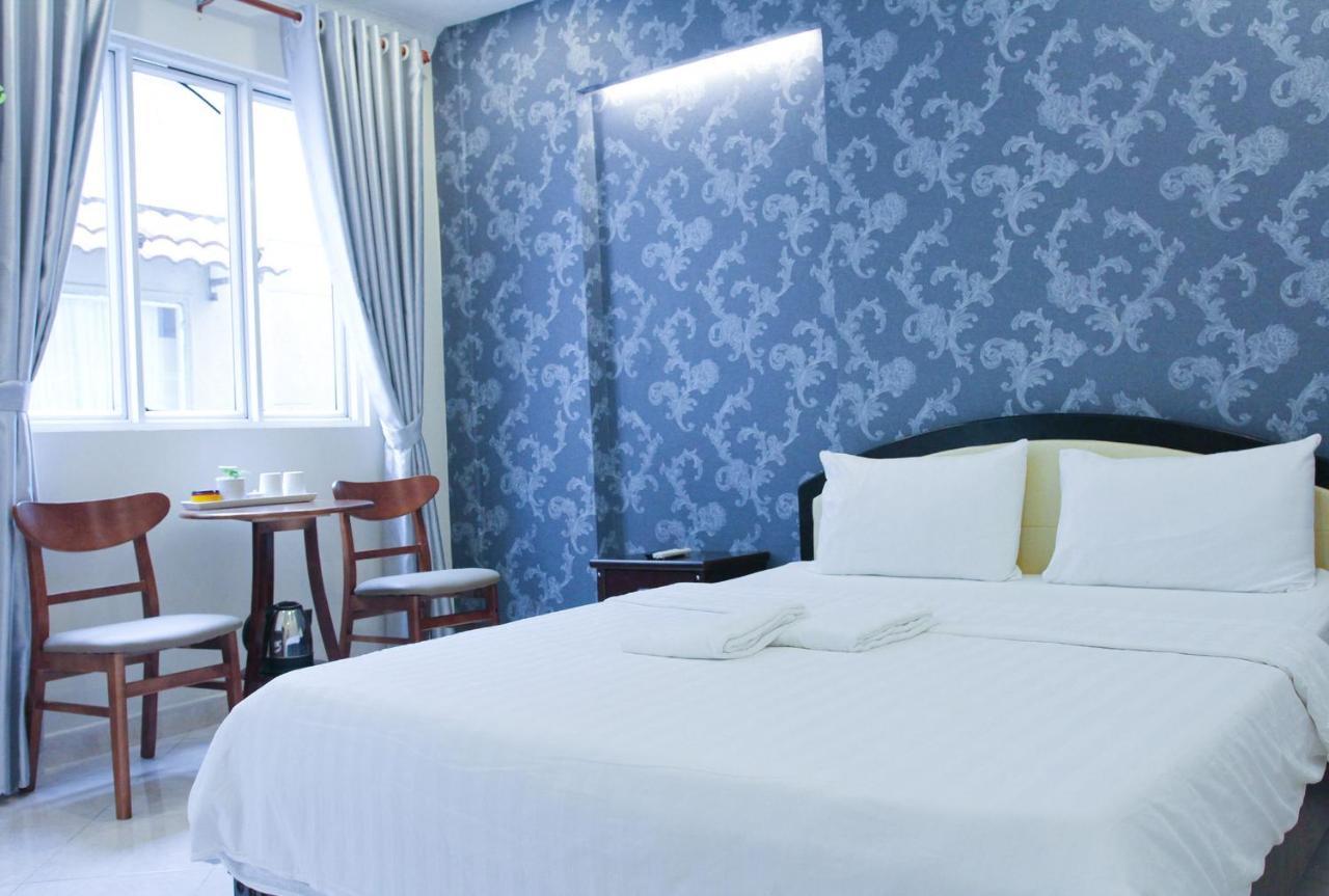 Violet Star And Ho Chi Minh City