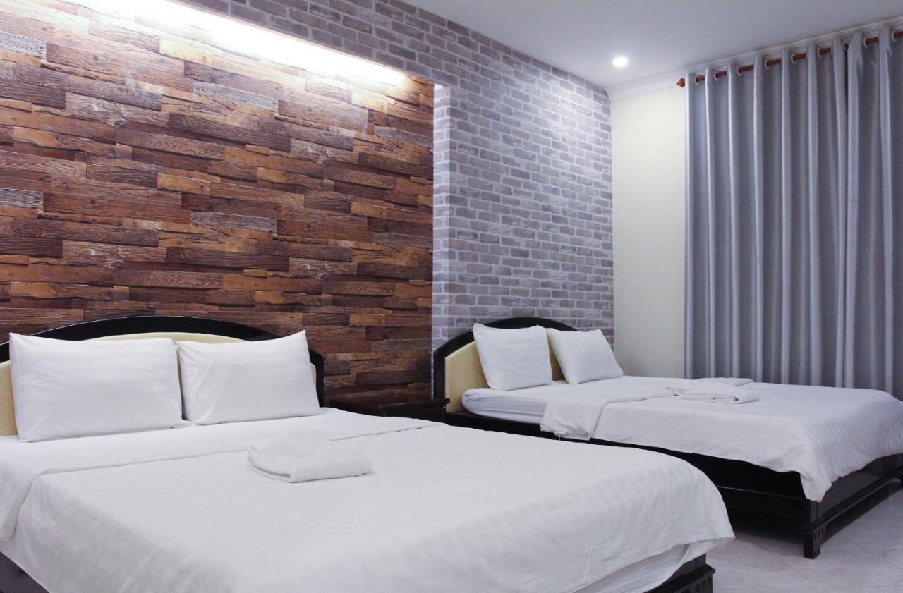 Hotel Violet Star And Ho Chi Minh City