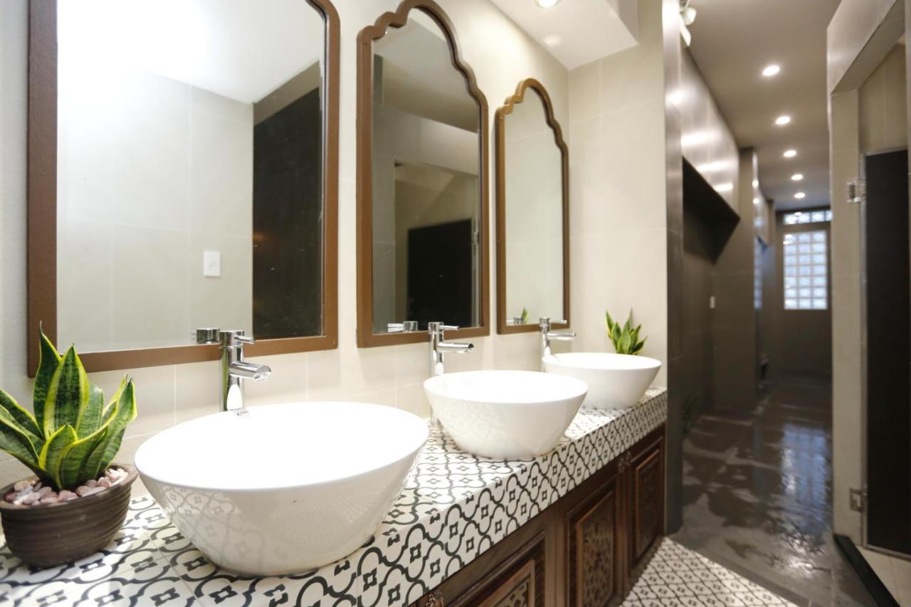 Aquarizon Boutique & Bar Hostel Ho Chi Minh City