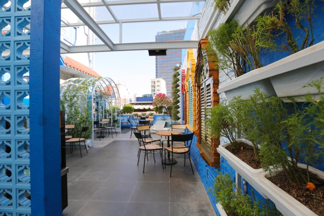 Aquarizon Boutique & Bar *