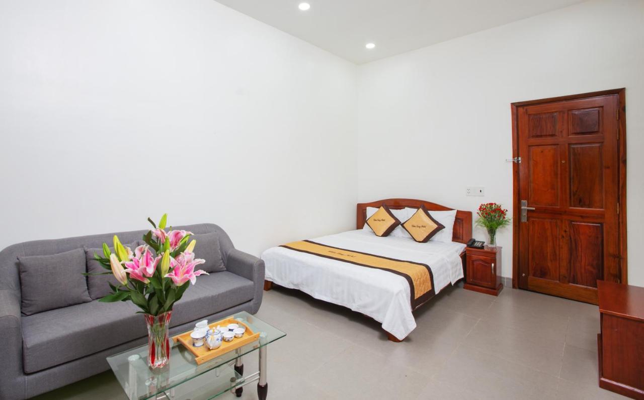 Chau Long * Ho Chi Minh City