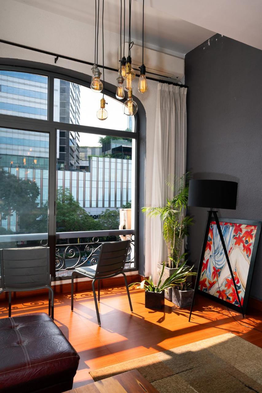 Apartment French Colonial *