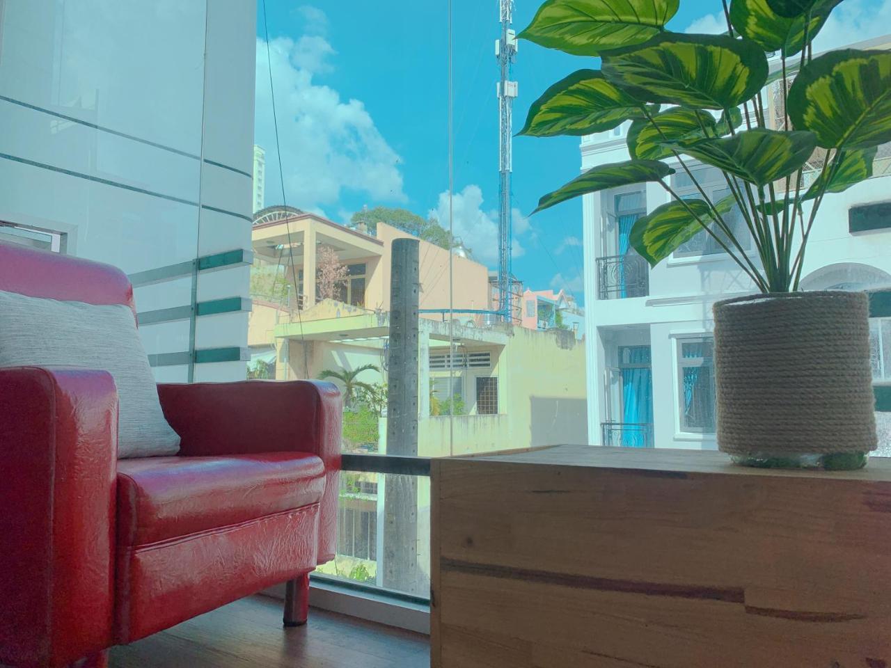 Khách sạn hẻo lánh Cozy Room@saigon TP. Hồ Chí Minh