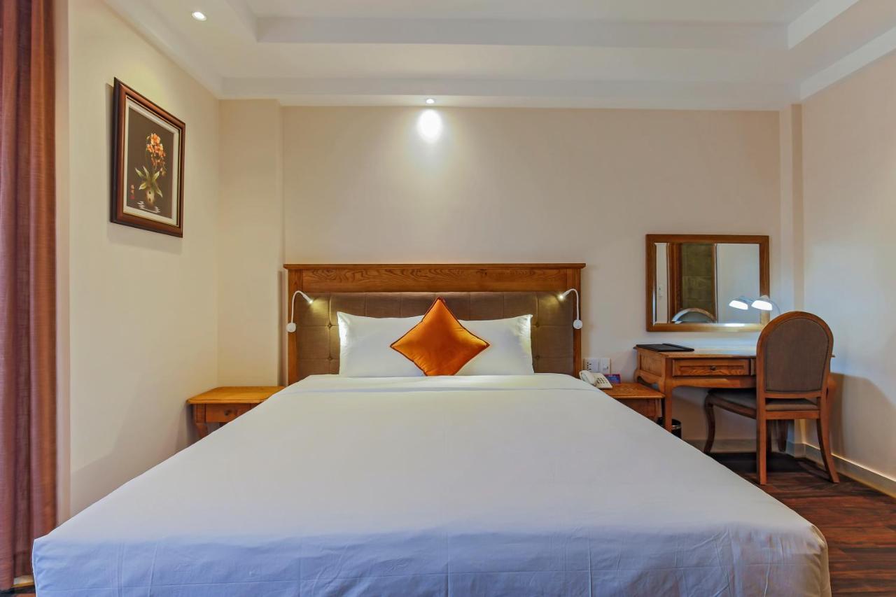 Hoang Lan 3* Ho Chi Minh City
