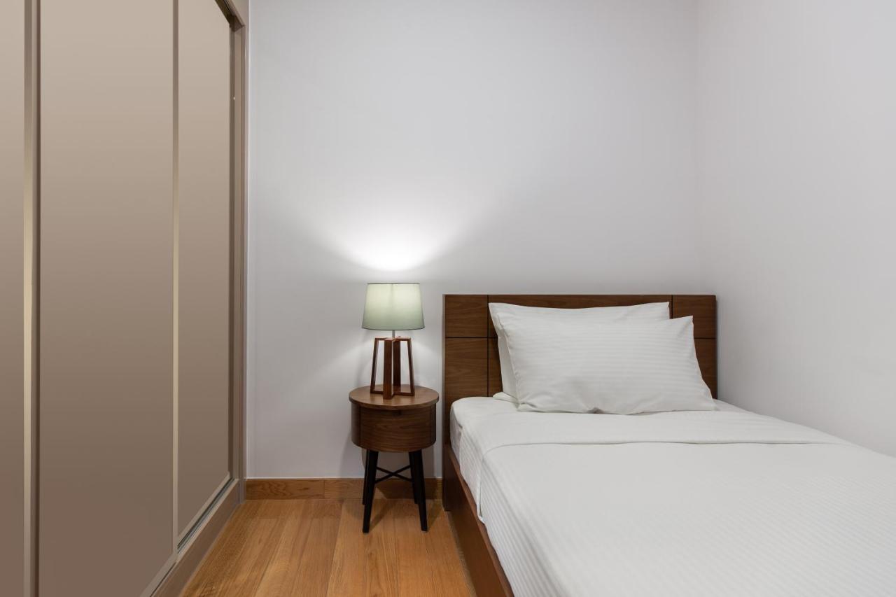 D1mension Residences 5*