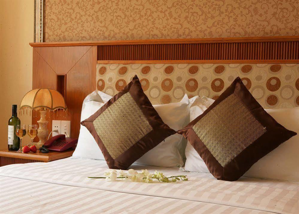 Hotel Cherry Hotel- Near Opera House Ho Chi Minh City