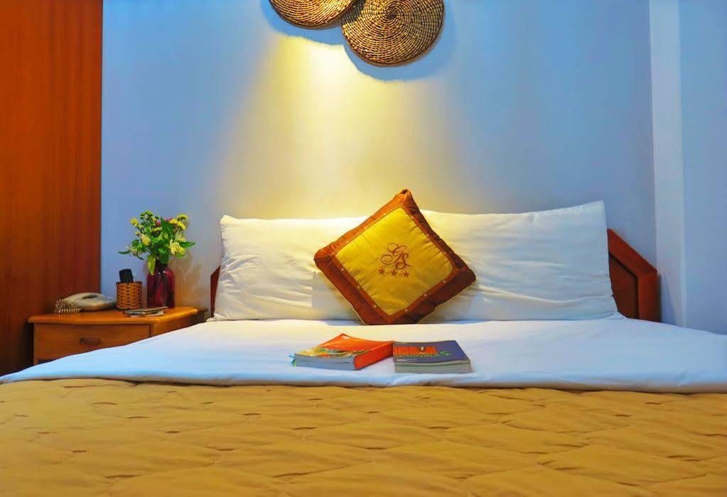 Hotel Giang Son Hotel江山民宿范五老区酒吧街胡志明市 2*