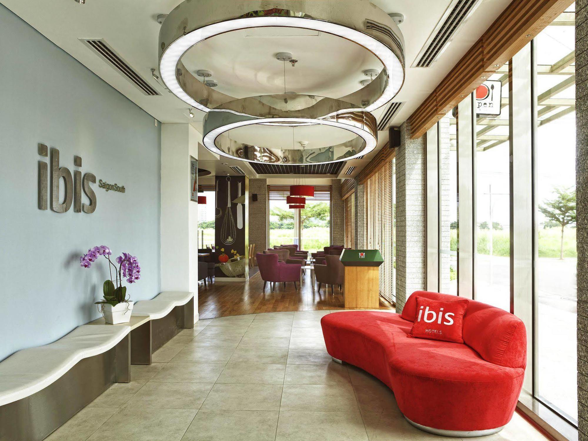 Hotel Ibis Saigon South