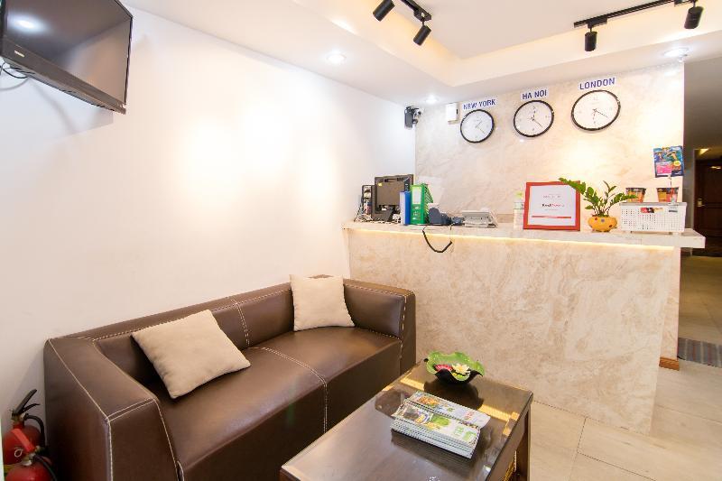 Hotel Reddoorz @ Nguyen Trai Street