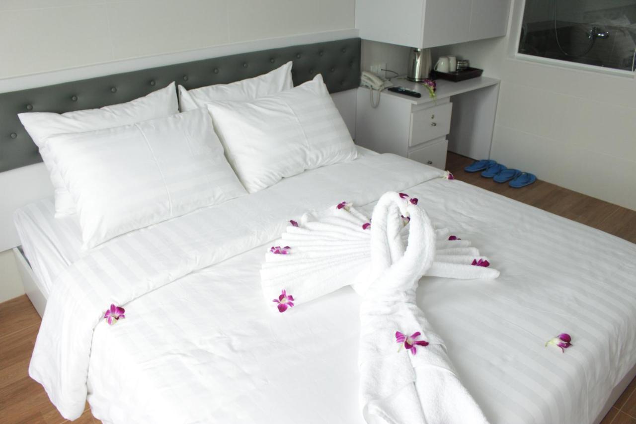 Dragon 1 Hotel