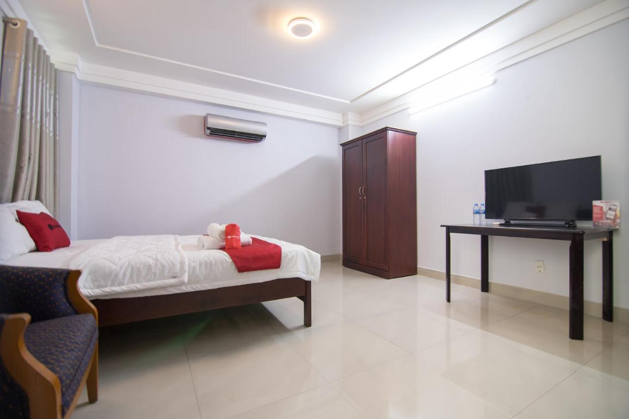 Reddoorz Near Hoa Lu Stadium Ho Chi Minh City