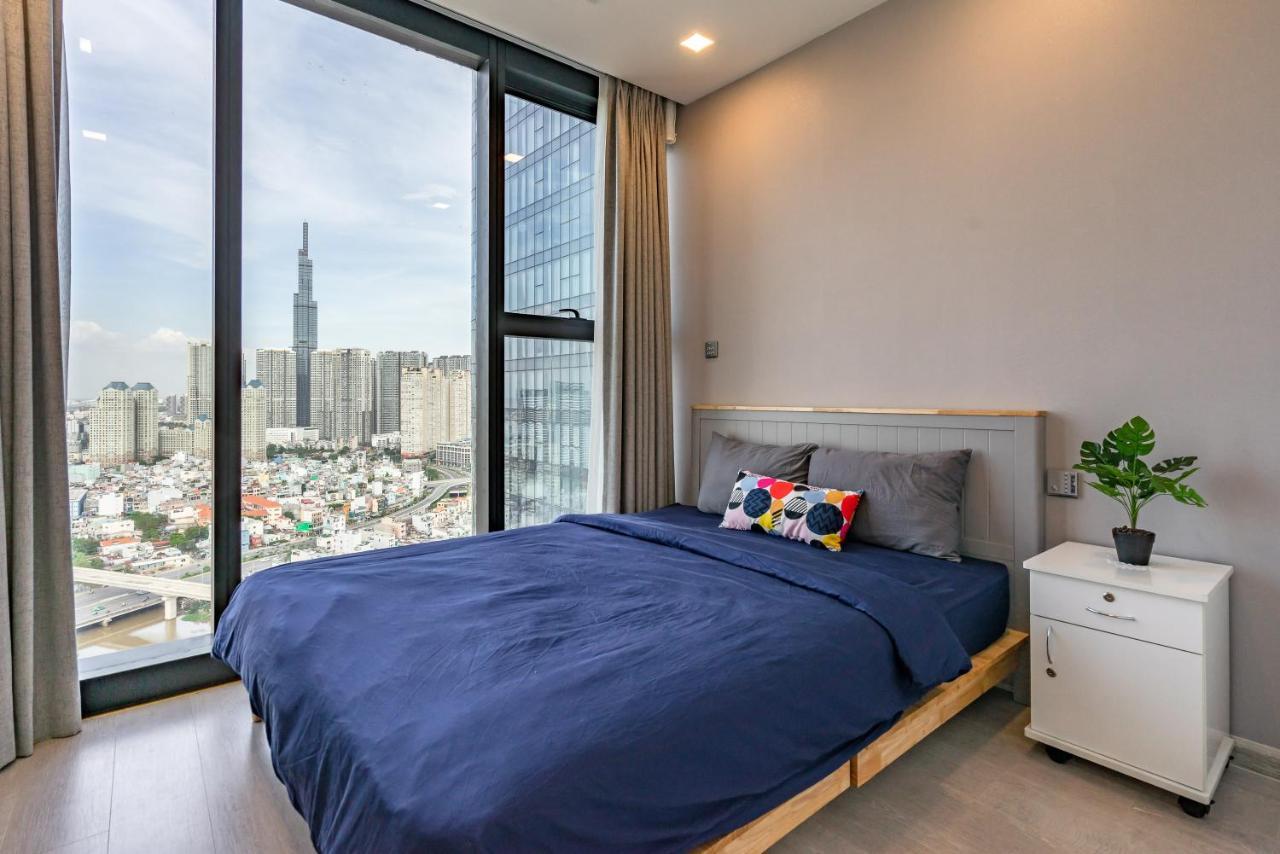 Nomadhome - Vinhomes Golden River Luxury Apartment