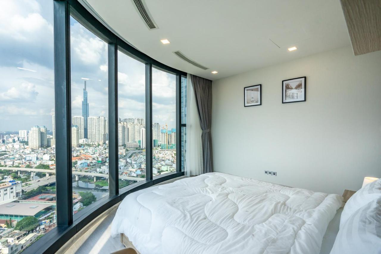 Nomadhome - Vinhomes Golden River Luxury Apartment Ho Chi Minh City