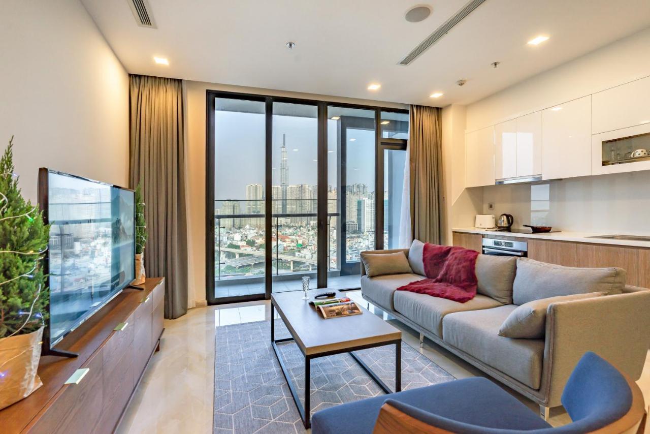 Nomadhome - Vinhomes Golden River Luxury Apartment