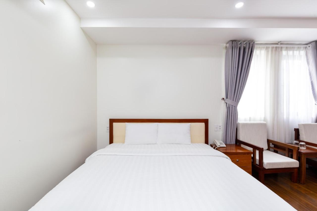 Sunny And 2* TP. Hồ Chí Minh