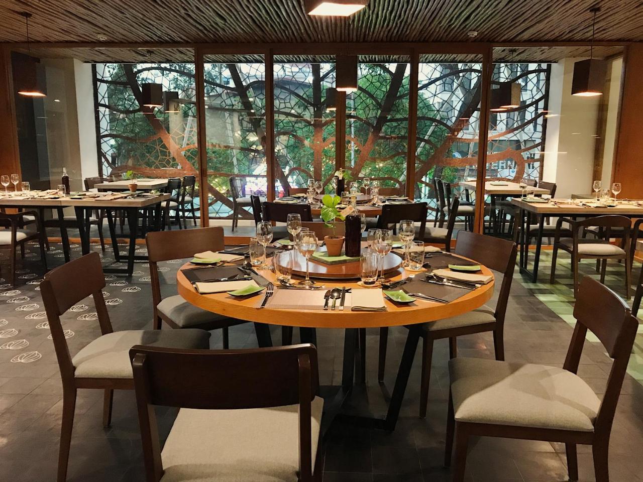 Emm Saigon Hotel