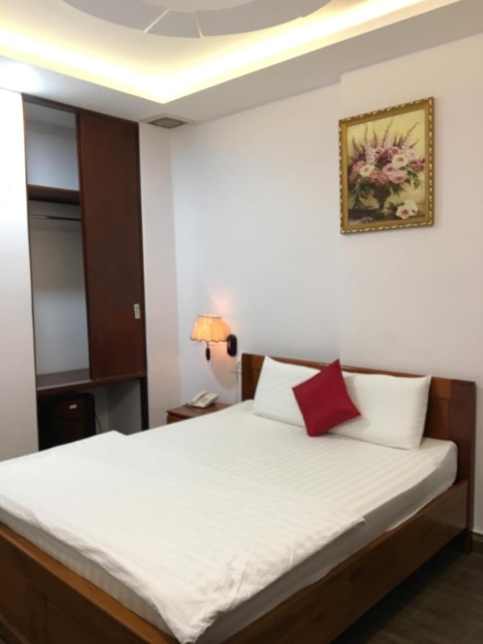 Queen Victoria 2* Ho Chi Minh City