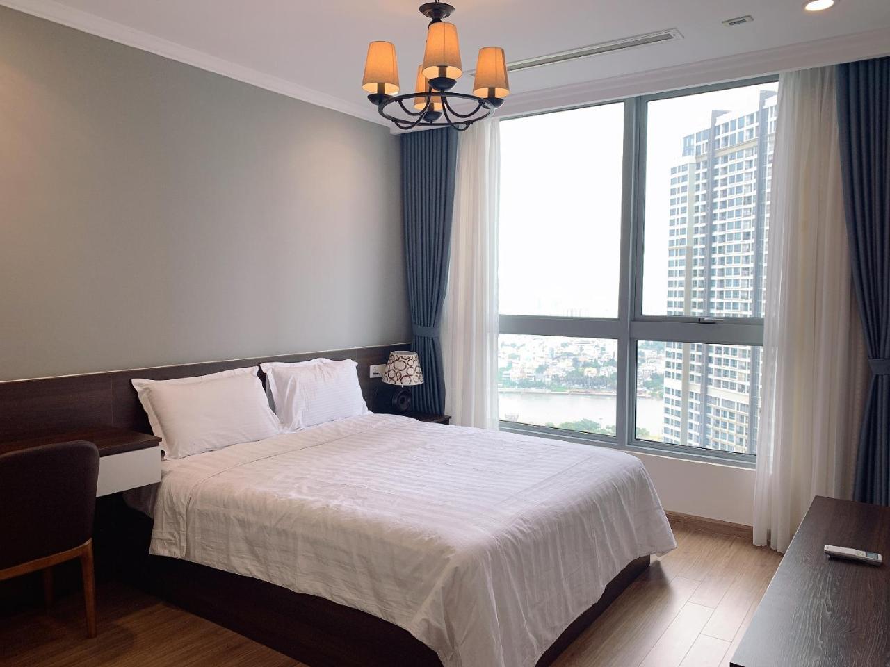 Homes By Christine - Vinhomes Park * Ho Chi Minh City