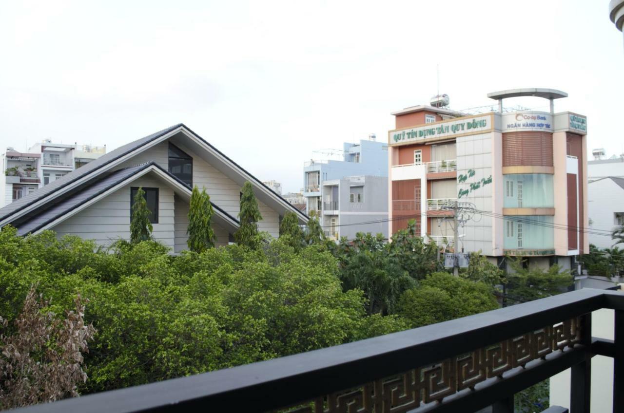 Bonjour Saigon *