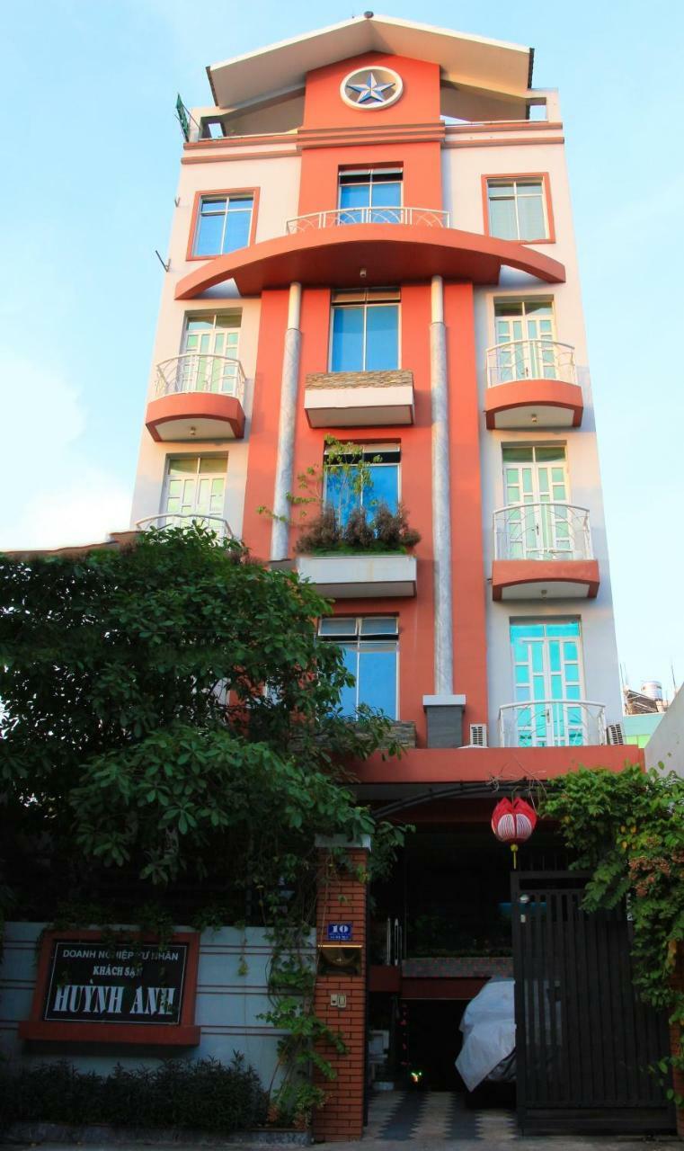 Huynh Anh * Ho Chi Minh City
