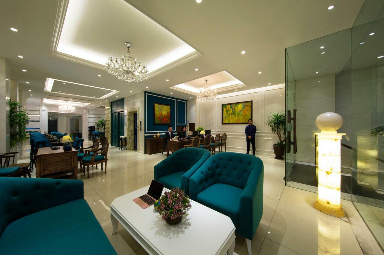 Alagon Saigon & 4*