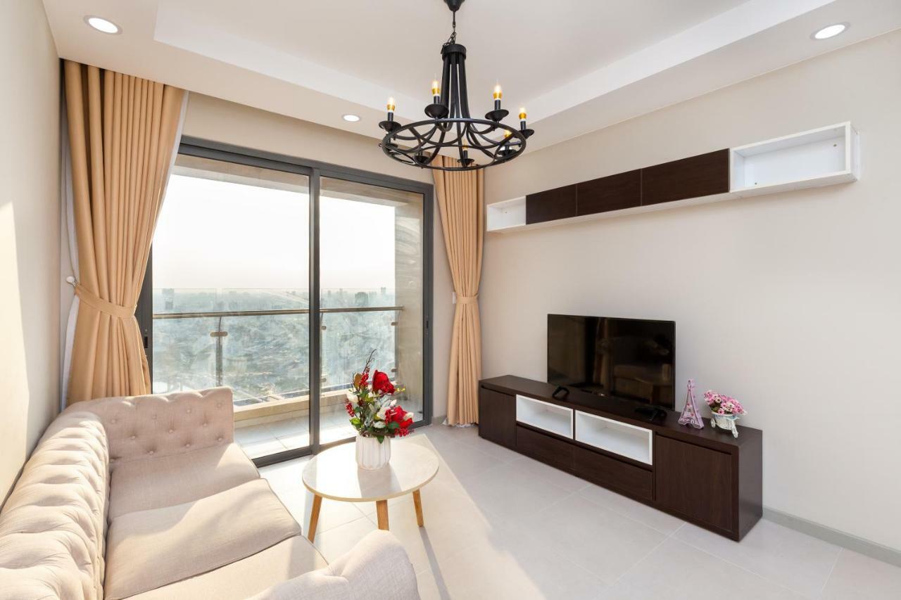 Gold View Apt4/2bed/2bath/free Pool&gym Ho Chi Minh City