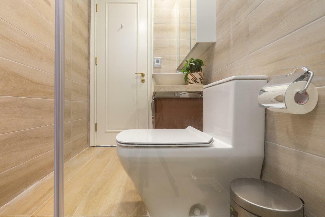 D-Home -5Star-3Bedrooms-Airport Pick-Up,Balcony180,D1, Hcmc * Ho Chi Minh City