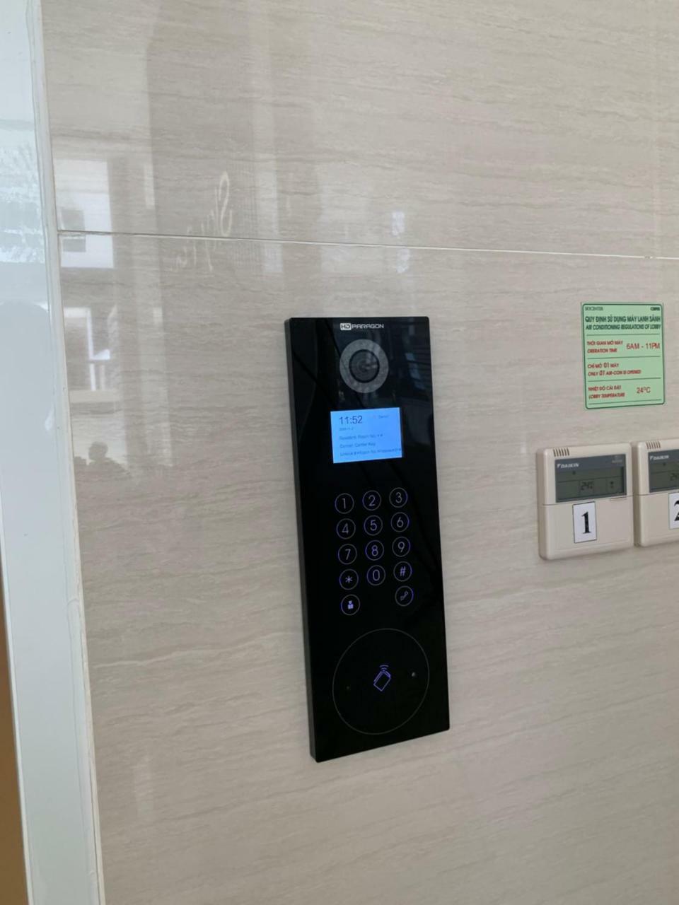 Teddy At Sky Center Luxury Apartment *