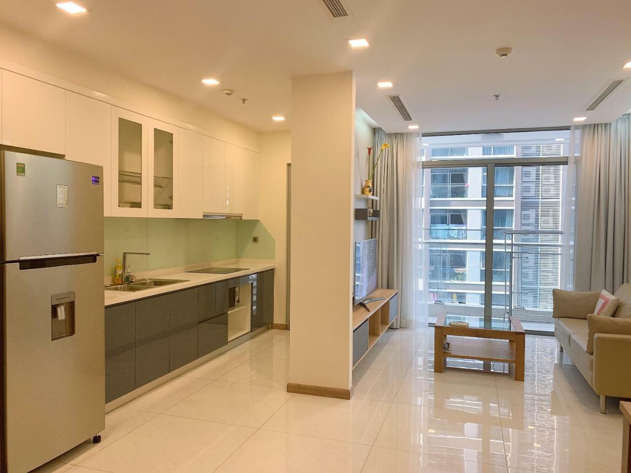 Vinhomes Landmark 81 - Luxstay Condotel *