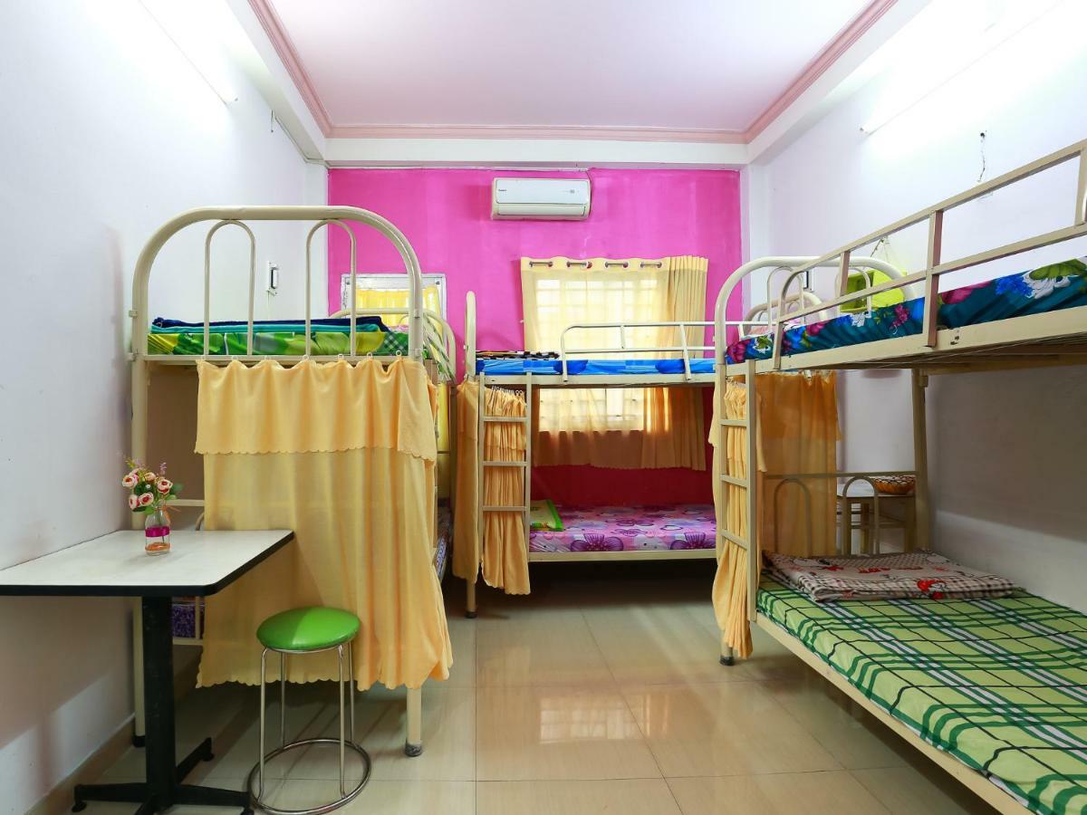 Hostel Color House