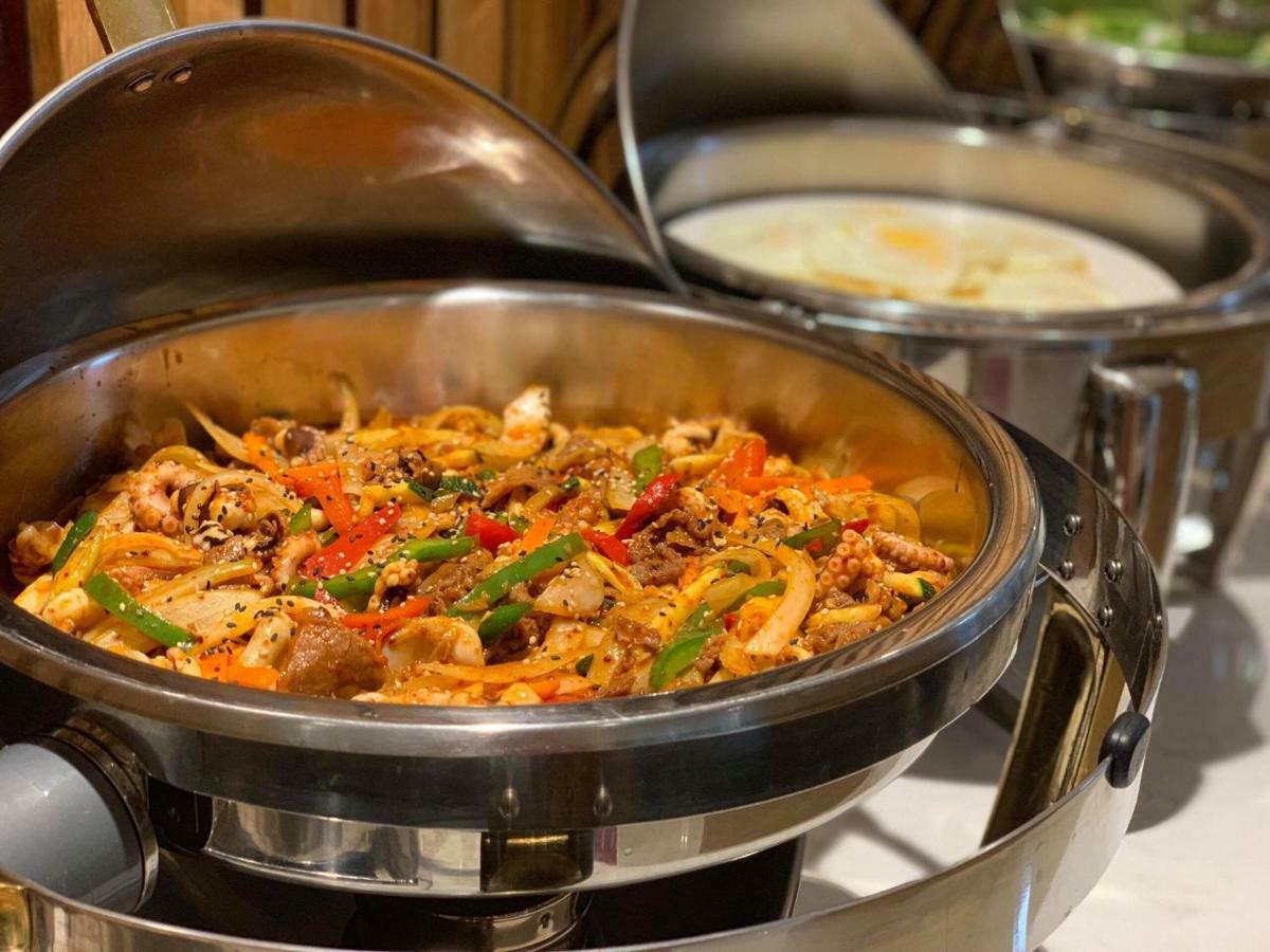 Imperial Saigon Hotel 3*
