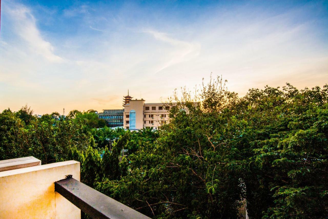 Pandora Hotel 3*