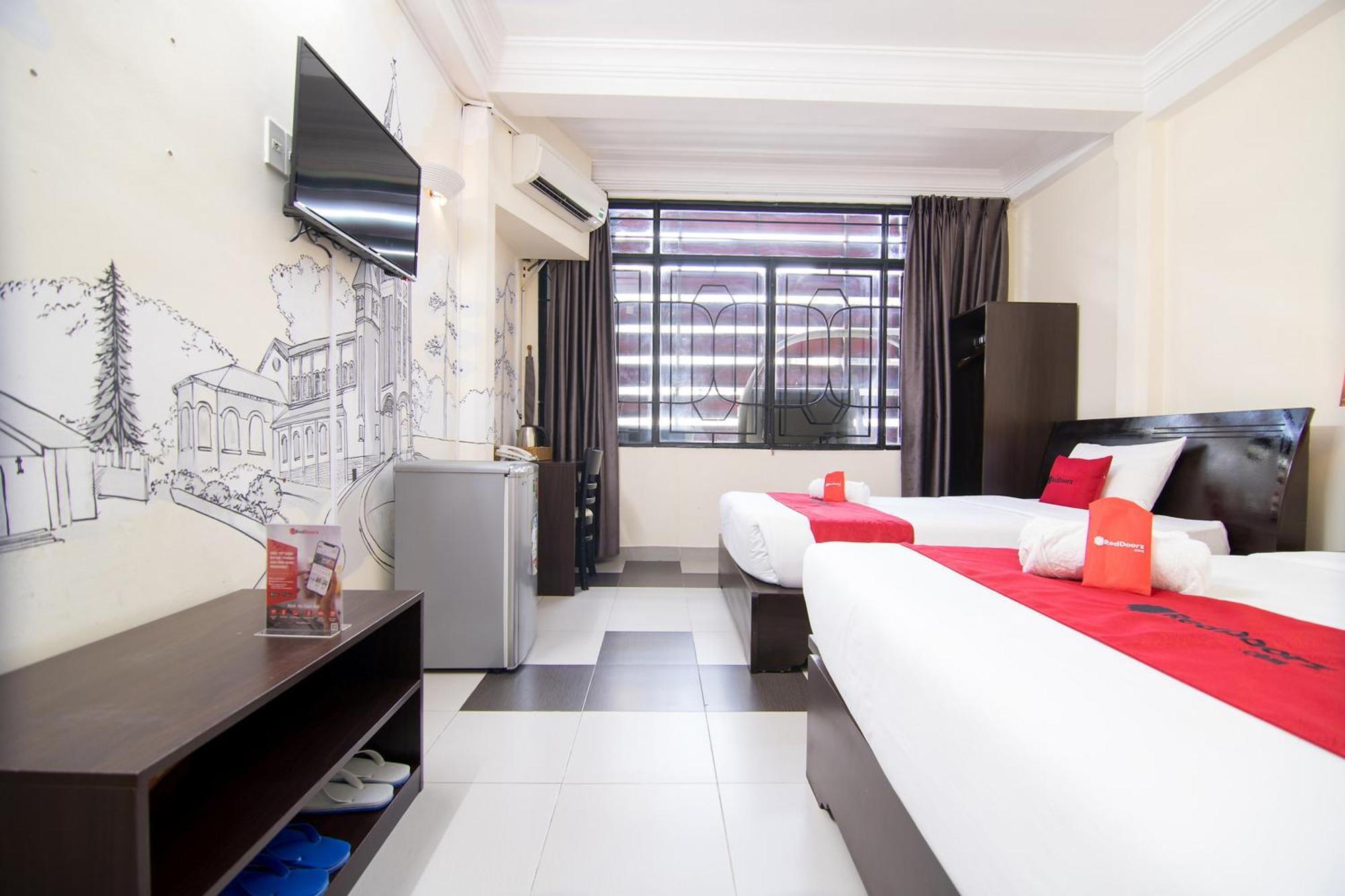 Honey House Hotel 3*