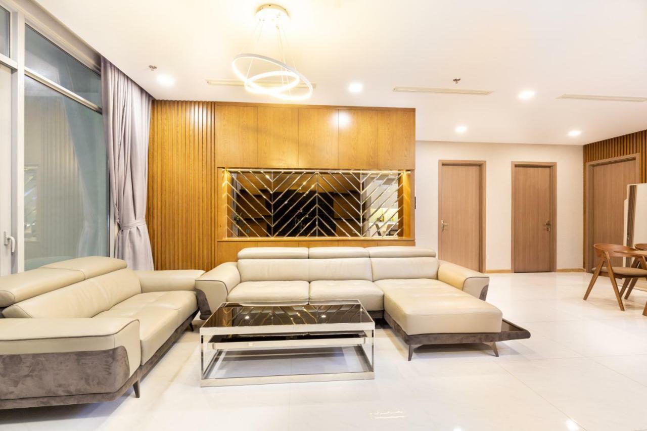 Aparthotel Vinhomes Landmark 81 - Luxstay Condotel Ho Chi Minh City