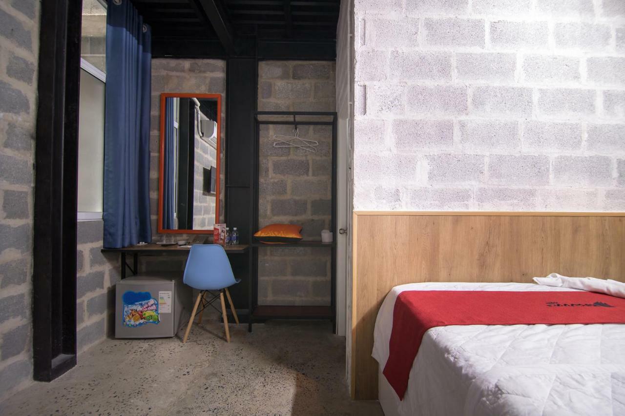 Reddoorz @ Ung Khiem Street 3* Ho Chi Minh City
