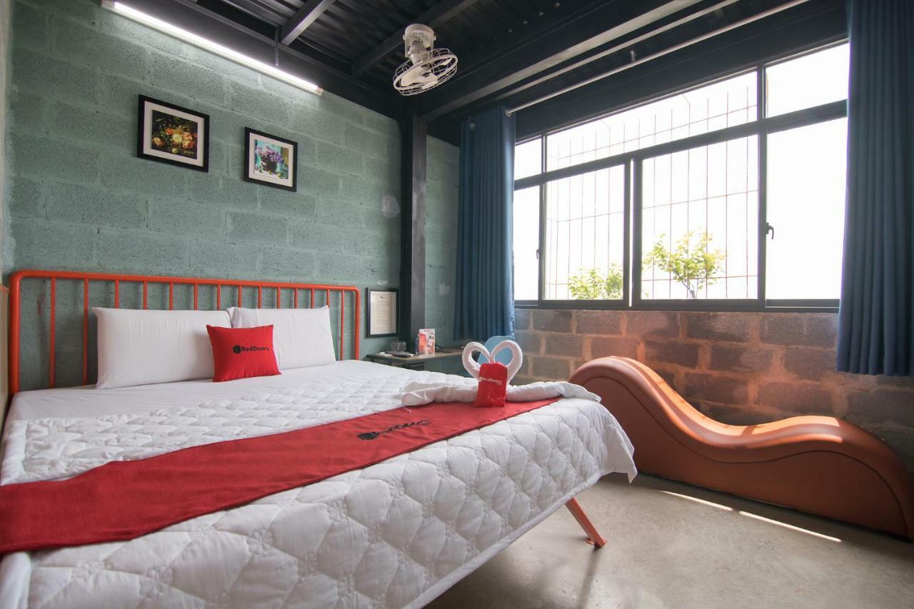 Reddoorz @ Ung Khiem Street 3*