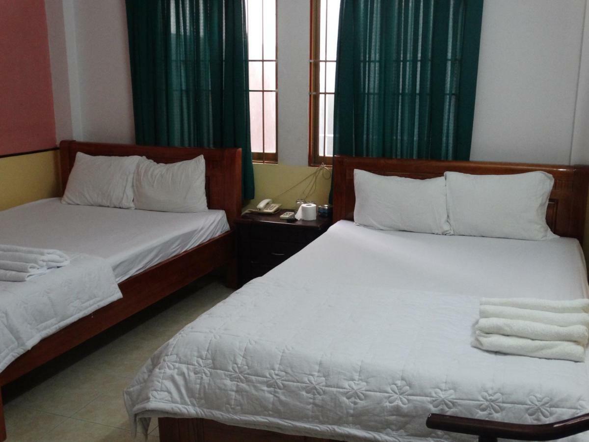 Thuong Hotel *