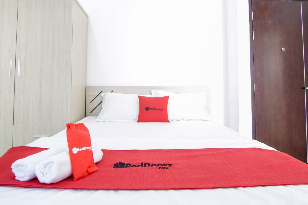 Reddoorz Near Quan Khu 7 Stadium Hotel Ho Chi Minh City