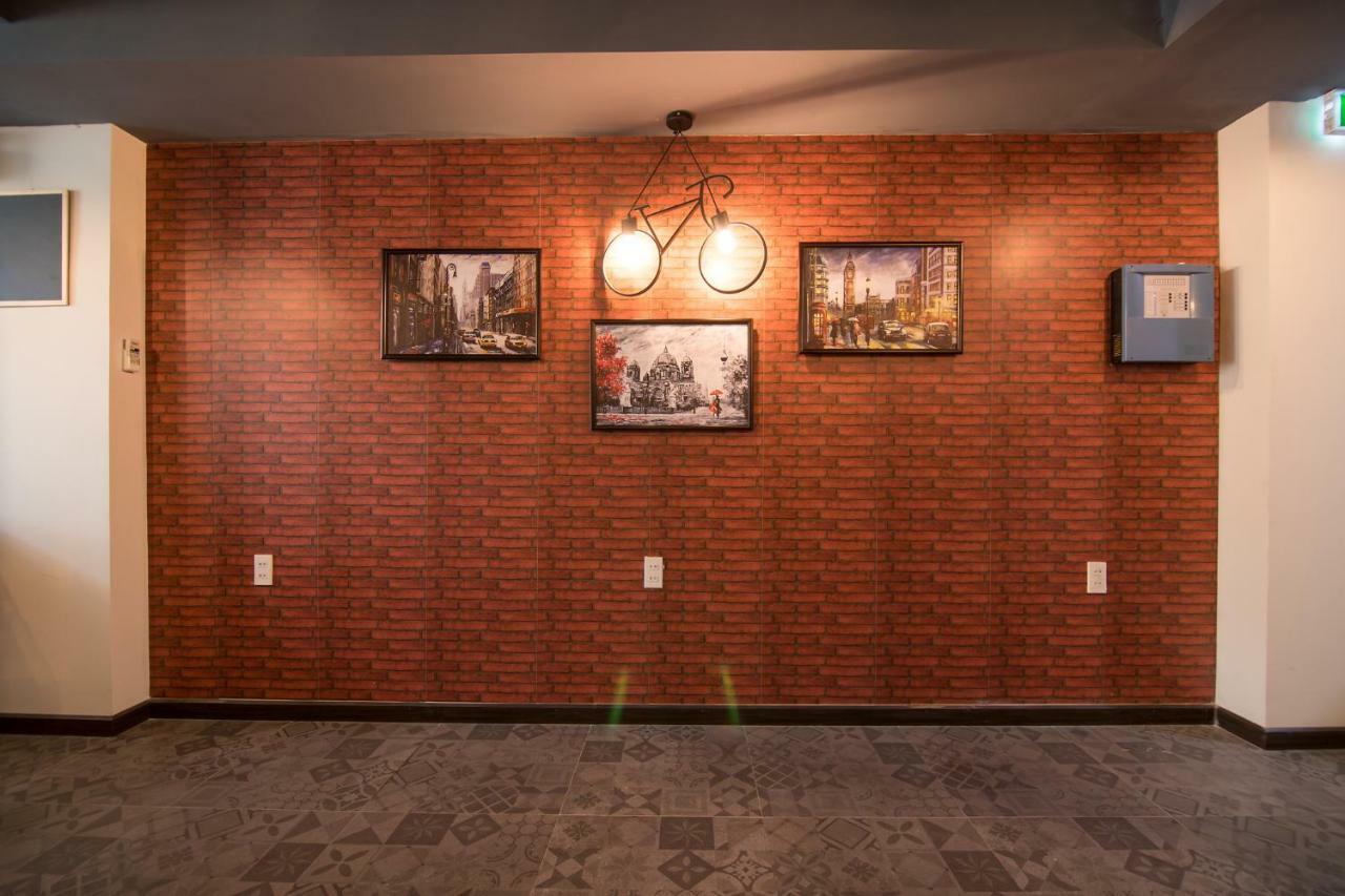 Reddoorz Near Xo Viet Nghe Tinh Street Hotel